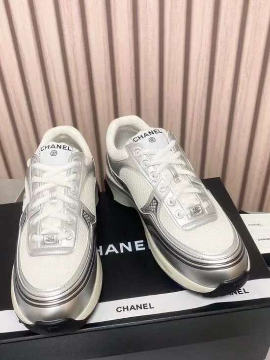 🍡🍡Chanel silver and white color-blocked double C platform casual sneakers🍦🍦 - Picture 2 of 9